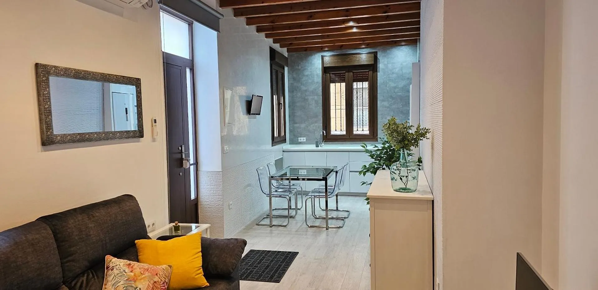Lujoso Apartamento En La Alameda Seville